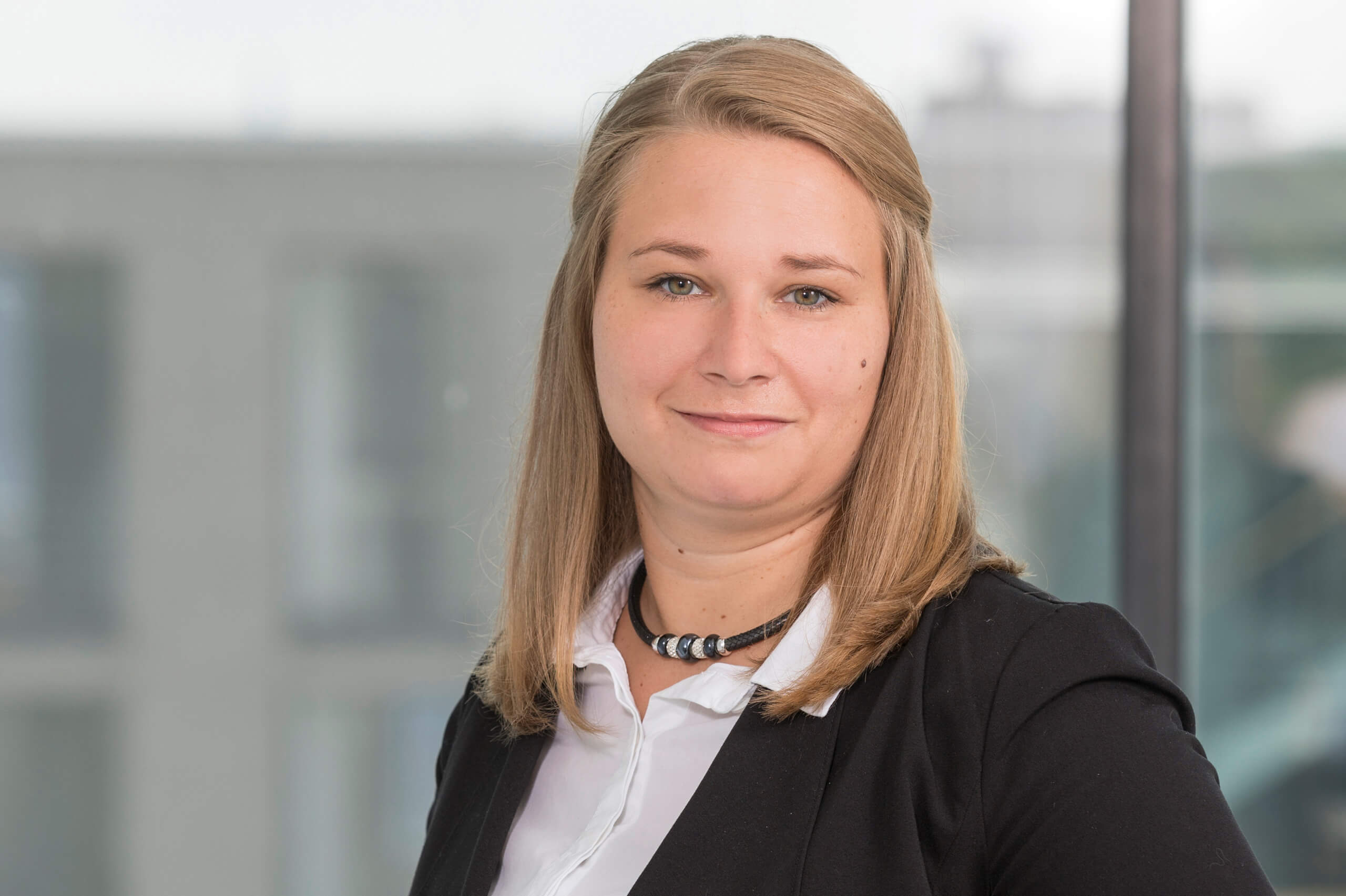 Anna-Lena Glanzel Portraitfoto von Anna-Lena Glanzel | Dr. Strunk und Smania Wirtschaftsprüfer-Steuerberater PartmbB