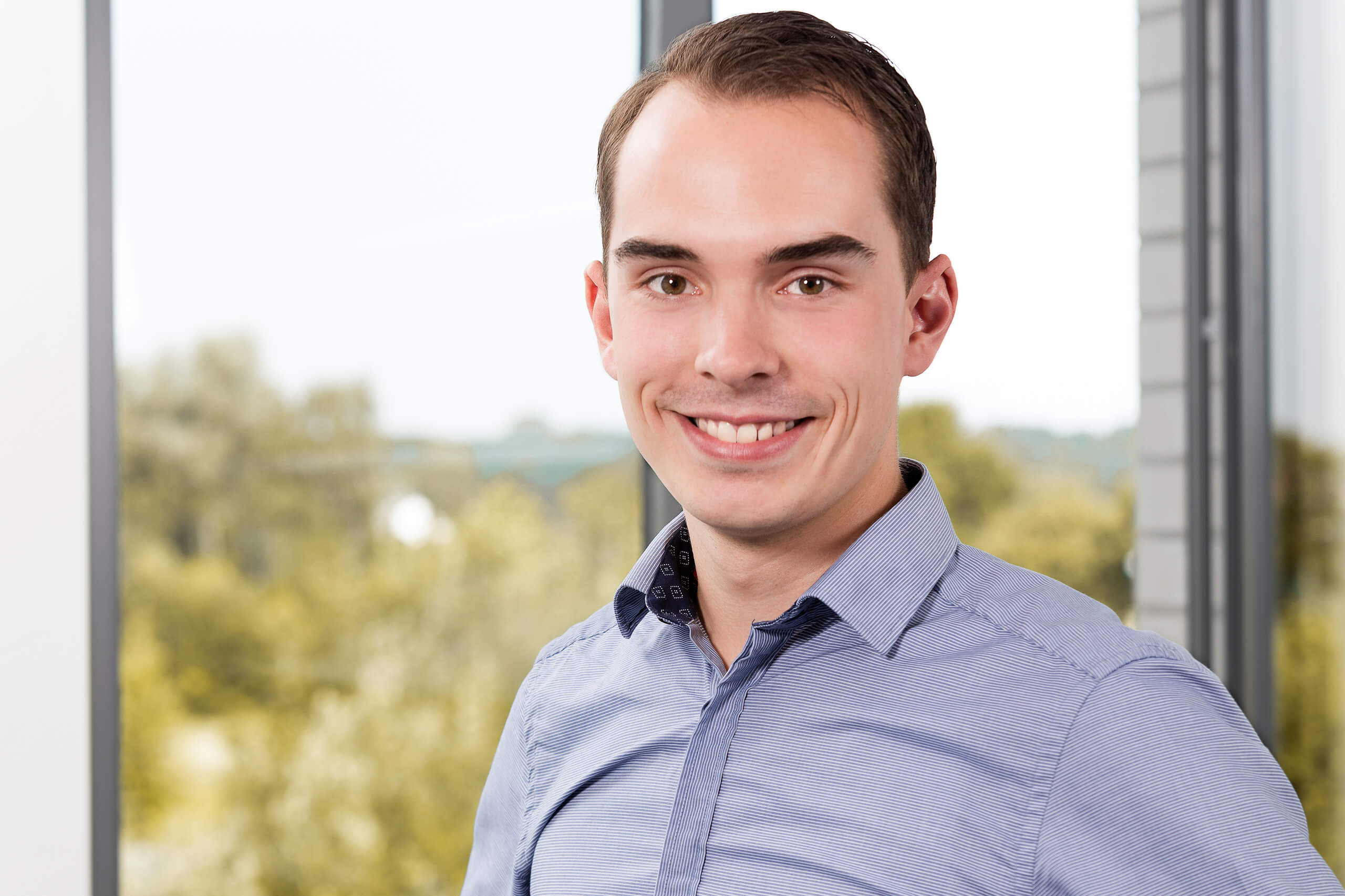 Frederik Hillmer Portraitfoto von Frederik Hillmer | Dr. Strunk und Smania Wirtschaftsprüfer-Steuerberater PartmbB