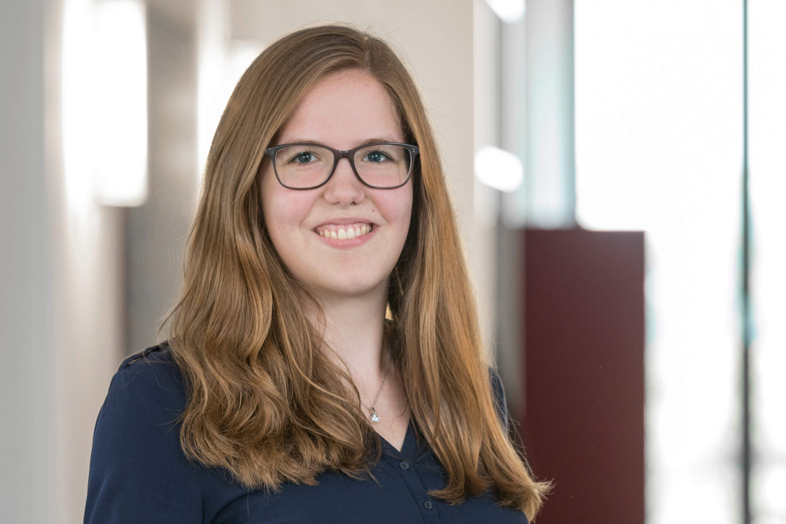 Anja Stitka Portraitfoto von Anja Stitka | Dr. Strunk und Smania Wirtschaftsprüfer-Steuerberater PartmbB